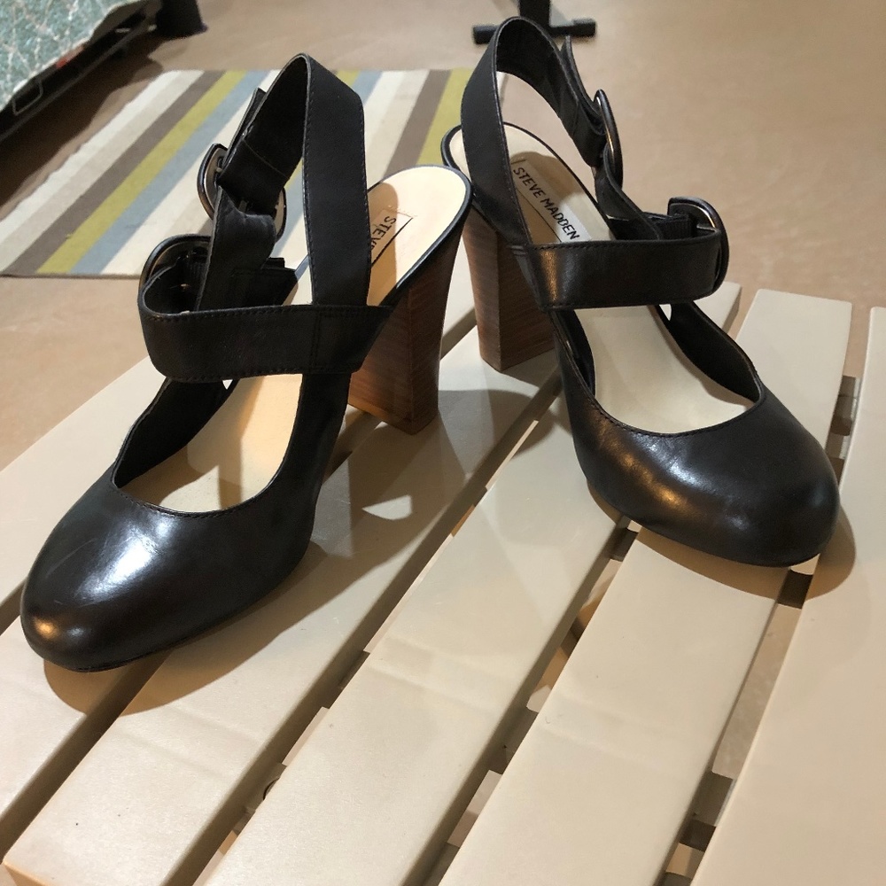 Steve Madden Mary Jane shoes